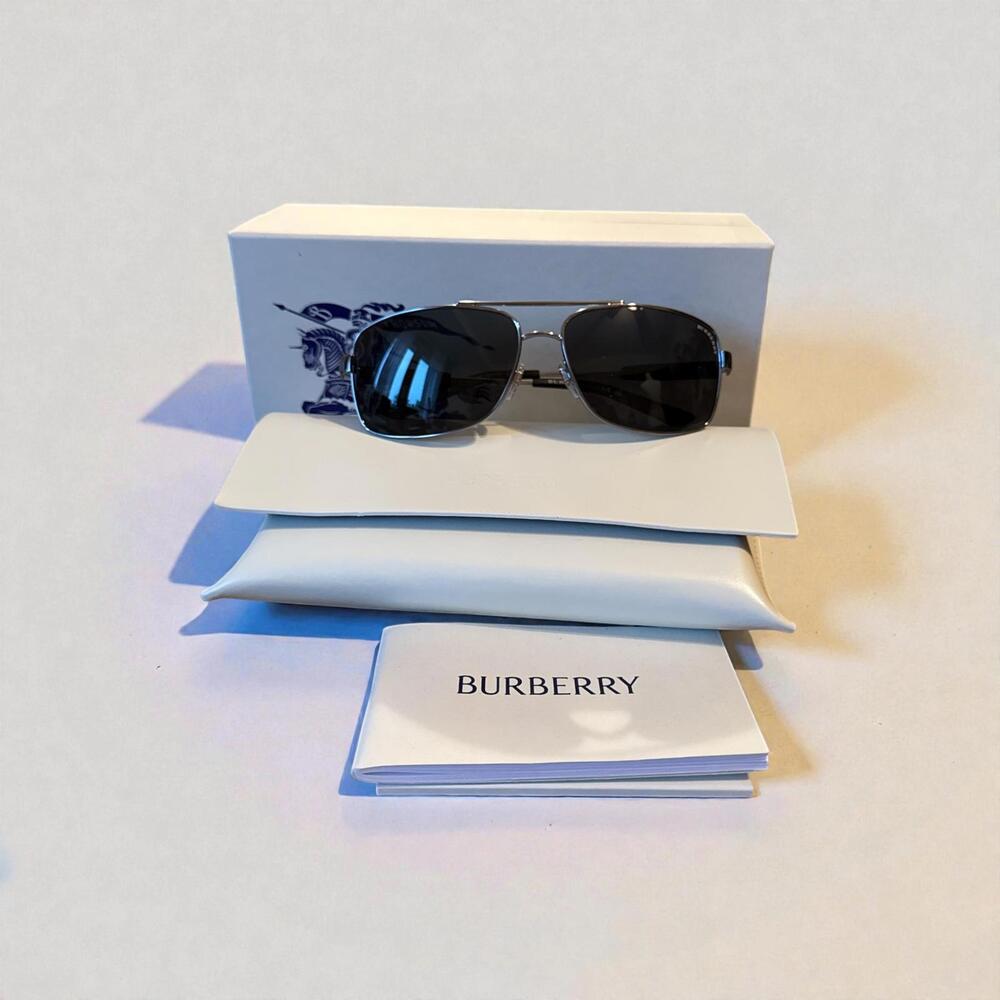 Burberry BE3074 Gunmetal Grey Aviator Sunglasses NWT